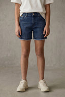TRUE SHORT RAW EDGE GIRL
