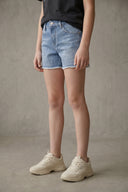 TRUE SHORT RAW EDGE GIRL